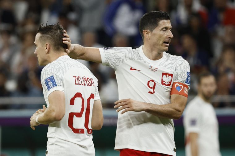 Lewandowski y Polonia se quedaron sin premio económico por un escándalo político. Foto: EFE