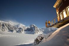 ¿irias a un hotel de lujo en medio de la nieve de alaska? asi es sheldon chalet