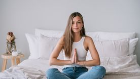 Los ejercicios de yoga son vitales para satisfacer dolencias o trastornos Foto: Shutterstock