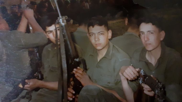 A más de cuatro décadas, es importante mantener vivo el recuerdo y el reconocimiento hacia aquellos combatientes que con su vida defendieron nuestra bandera y nuestra patria en la guerra de Malvinas. Foto: Archivo