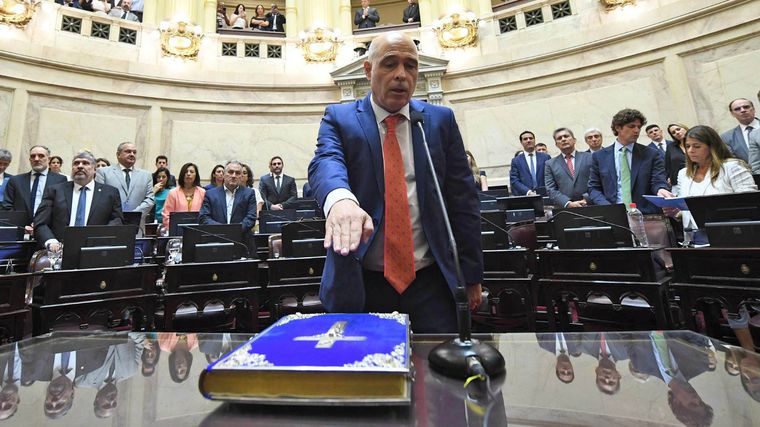 Bartolomé Abdala jurando como senador nacional. Foto: NA