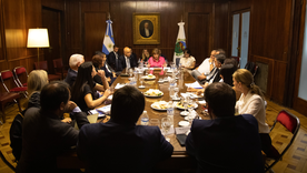 Patricia Bullrich reunió a la nueva tropa libertaria que asumirá en el Senado. Patricia Bullrich reunió a la nueva tropa libertaria que asumirá en el Senado.