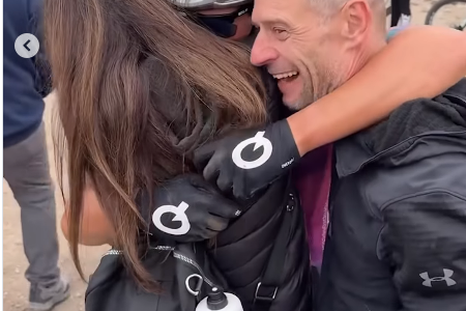 la emocion que conmovio a todos: el abrazo viral en el titulo argentino de agustin duran la emocion que conmovio a todos: el abrazo viral en el titulo argentino de agustin duran