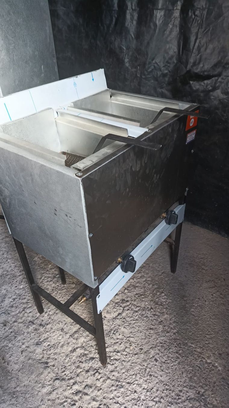 Una freidora recientemente robada fue recuperada durante las medidas. Una freidora recientemente robada fue recuperada durante las medidas.