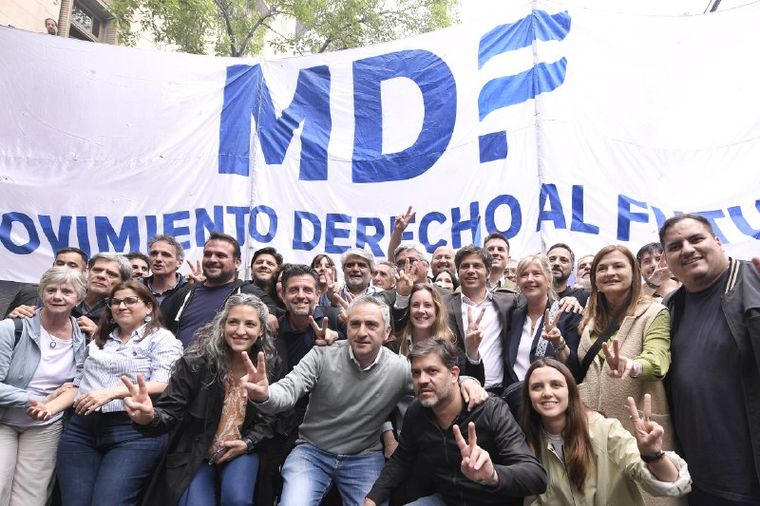 Axel Kicillof participó de la caravana a la casa de CFK por el 17 de octubre,