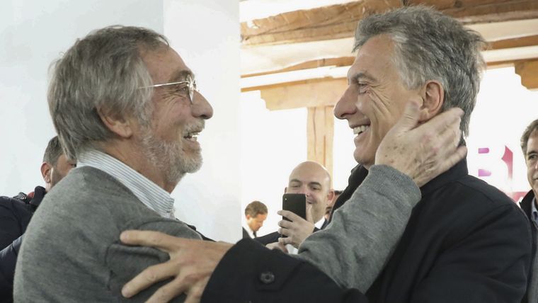 Luis Brandoni junto a Mauricio Macri.