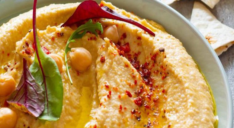 El hummus se puede comer durante todo el año. Foto: pequeocio.com