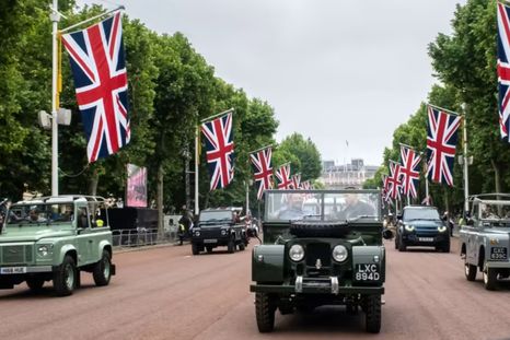 Subastan el Land Rover de la Reina Isabel II