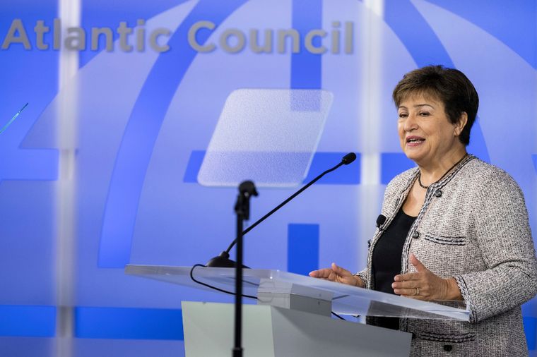 Kristalina Georgieva, la titular del FMI, trazó un sombrío panorama para la economía mundial. Foto: Atlantic Council