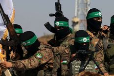 urgente llamado de paises arabes y musulmanes para que hamas entregue las armas y ceda el control de gaza