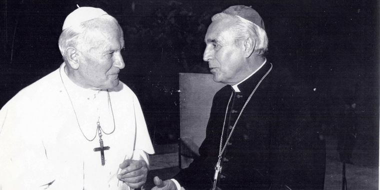 Monseñor Reale tendrá su Misa Exequial enla Capilla Santa Inés.