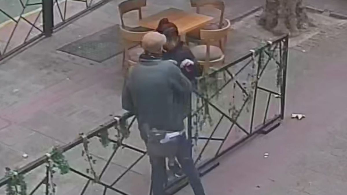 Video: así le robaron a un conocido periodista en pleno cent