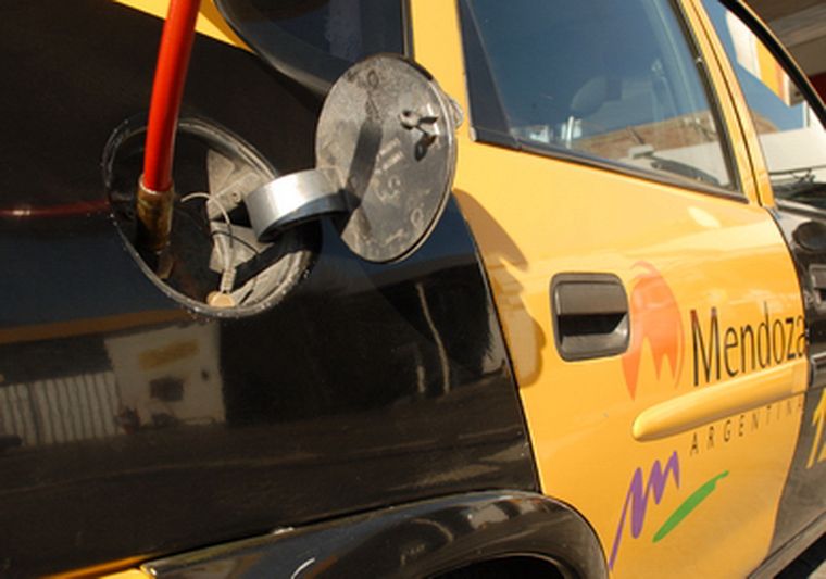 La variedad de precios confirma la guerra de estacioneros. Foto: Nacho Gaffuri / Archivo