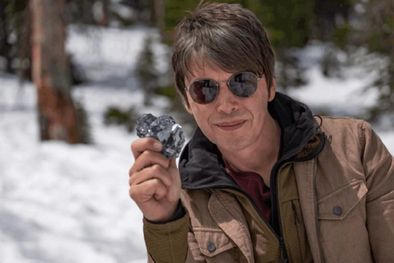 MDZol | Cox (quien también fue músico de rock) afirma que el espacio ofrece los recursos naturales que la humanidad necesita y que la Tierra está perdiendo. Foto: BBC Studios/Fleur Bone