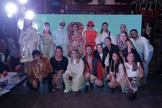 Los 7 finalistas con sus diseños Foto: Nacho Gaffuri