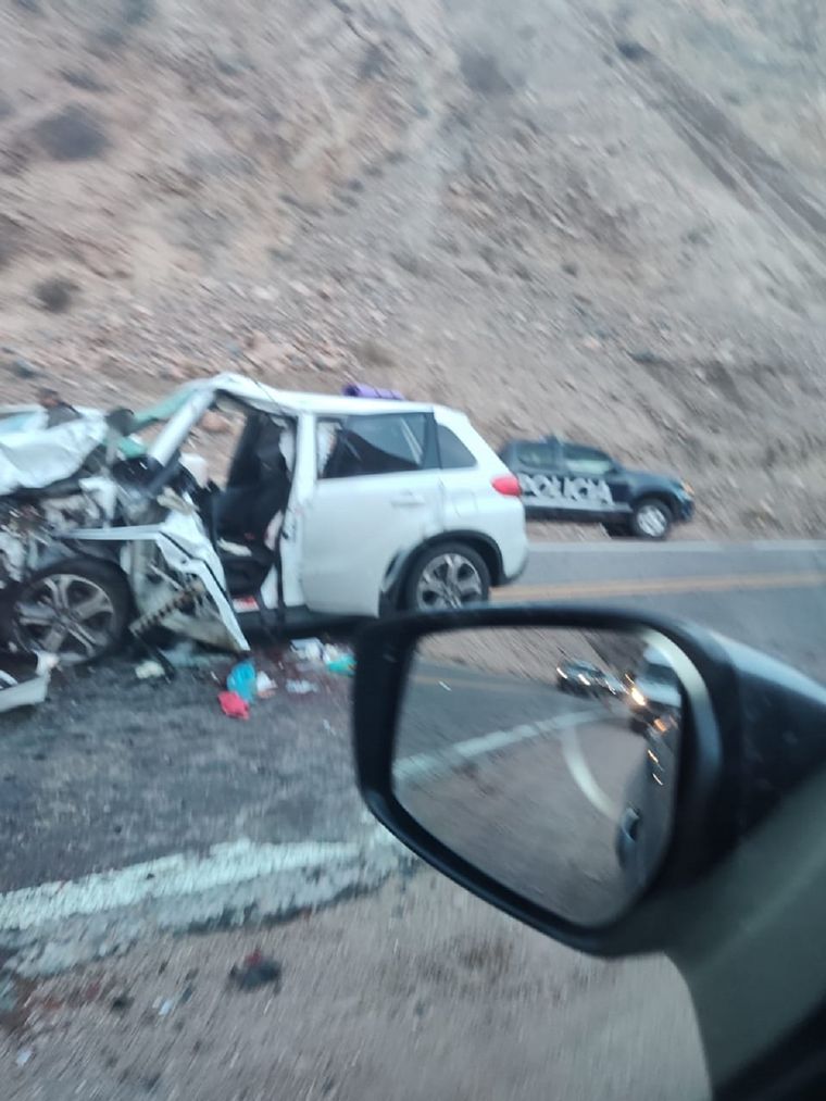 Así quedó el vehículo tras el violento impacto Foto: MDZ