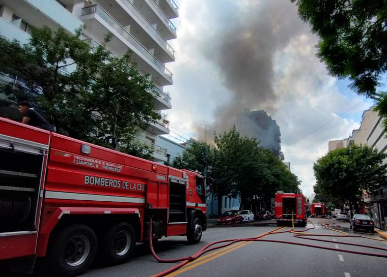 Miles de vecinos sin luz por la explosión de la subestación en Caballito Foto: Noticias Argentinas