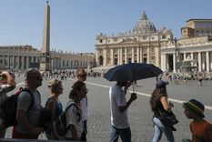 La Plaza San Pedro, con 50 grados de temperatura. Foto: Efe.
