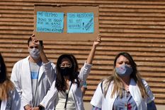 Los médicos residentes cobran $150 la hora Foto: ALF PONCE MERCADO / MDZ