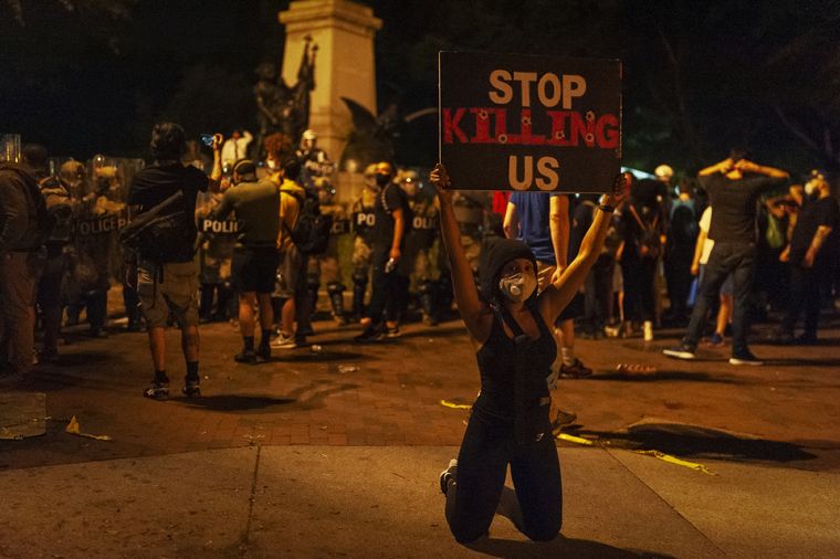 Las protestas frente a la Casa Blanca que llevaron a Trump a refugiarse en el búnker.