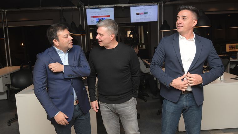 Lopresti, Costarelli y Calvente, en la redacción de MDZ. Lopresti, Costarelli y Calvente, en la redacción de MDZ.