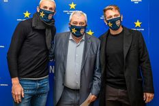 Norberto Briasco y Esteban Rolón, junto al presidente de Boca. Foto: Télam