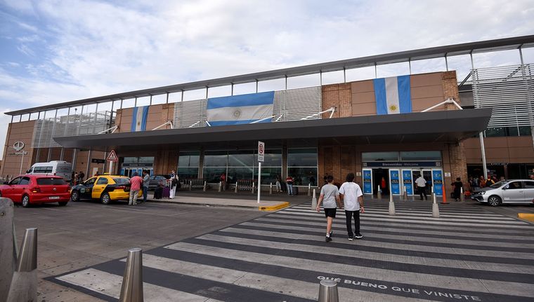 El aeropuerto de Mendoza espera movimientos durante el fin de semana largo en junio Foto: Santiago Tagua/MDZ
