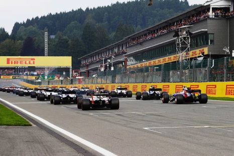 El CEO de la Fórmula 1, Stefano Domenicali, anunció que podría haber cambios en el reglamento para 2026. El CEO de la Fórmula 1, Stefano Domenicali, anunció que podría haber cambios en el reglamento para 2026.