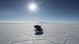 El Salar de Uyuni en Bolivia es un sitio peculiar para el turismo en la región. Foto: GETTY IMAGES
