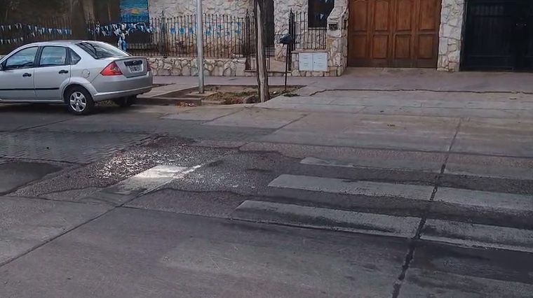 Vecinos de Dorrego estallaron por el estado de las calles.