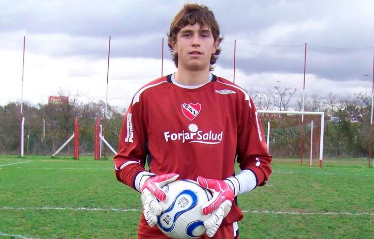 El Dibu Mart&iacute;nez durante su etapa formativa en Independiente.