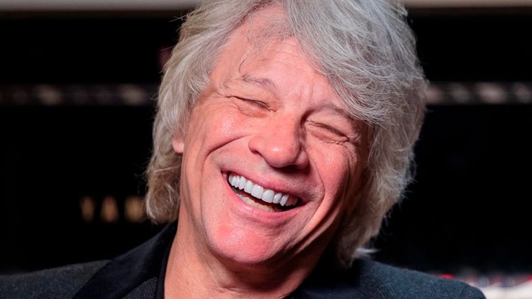 Jon Bon Jovi tiene 63 años, se crió en una familia católica y ha tenido una extensa y exitosa carrera musical.. Créditos: instagram.com/drchatterjee/