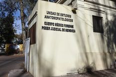 La Morgue donde estaba el cuerpo de la beba Foto: ALF PONCE / MDZ