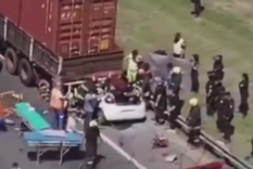 Tras el accidente en Panamericana, un rescatista resultó gravemente herido.