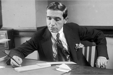 Carlo Ponzi fue el creador del Esquema Ponzi, nació en Italia en 1882 y murió en Brasil en 1948. Foto: De Boston Library