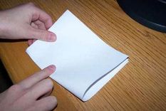 ¿que grosor obtendrias si plegaras un papel 103 veces?