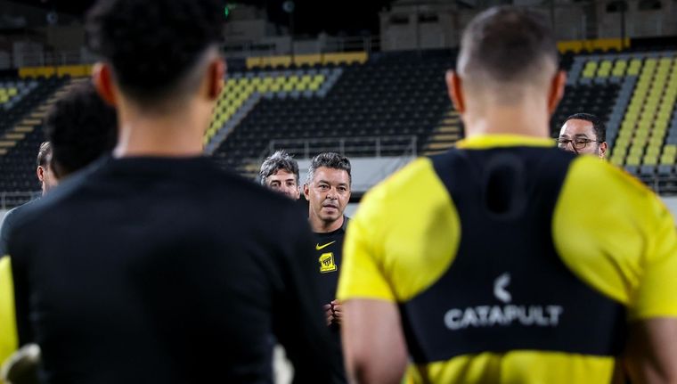 Gallardo podría llevarse una figura clave de River. Foto: @ittihad