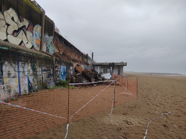 El balneario marplatense que quedó llena de escombros y donde realizarán una serie de obras Foto: Defensa Civil MGP