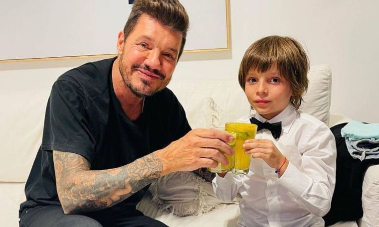Marcelo Tinelli y su hijo Lolo se cambiaron el look El conductor y el niño pasaron por la peluquería y se animaron a innovar