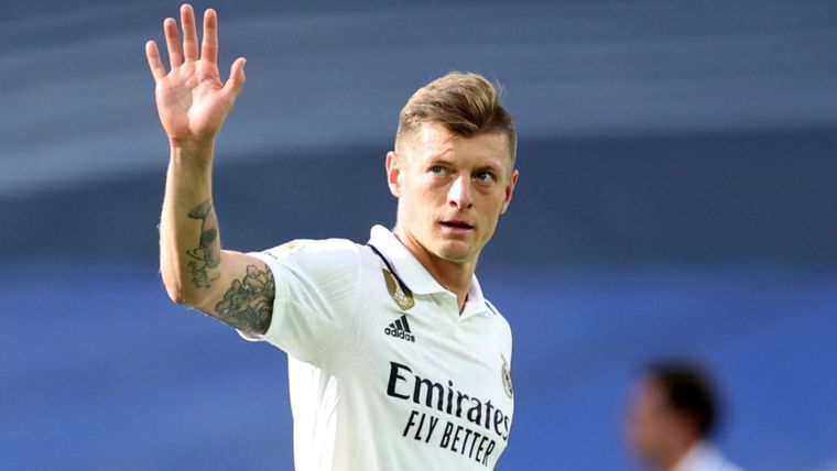 Toni Kroos, fascinado con Nico Paz, el europibe argentino en el Real Madrid