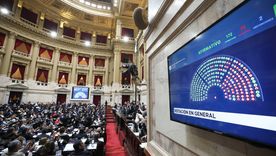 Indignación ante la reciente confirmación del veto de Javier Milei a la ley de movilidad jubilatoria. Indignación ante la reciente confirmación del veto de Javier Milei a la ley de movilidad jubilatoria.