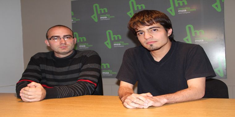 Nacho Campi y Juan Pelayes en la redacción del diario. Foto: Maggie Ojcius/Mediamza.com