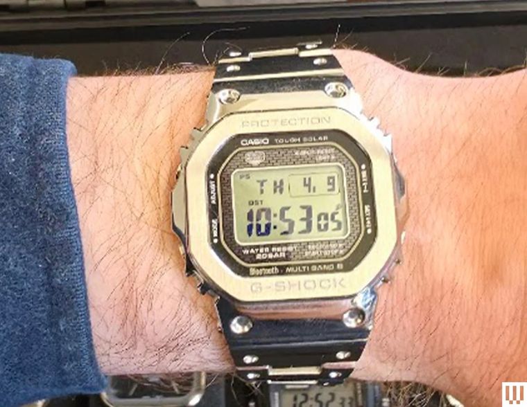 El smartwatch GMW-B5000-D1 combina metal resistente con conectividad Bluetooth moderna para el usuario exigente. El smartwatch GMW-B5000-D1 combina metal resistente con conectividad Bluetooth moderna para el usuario exigente.