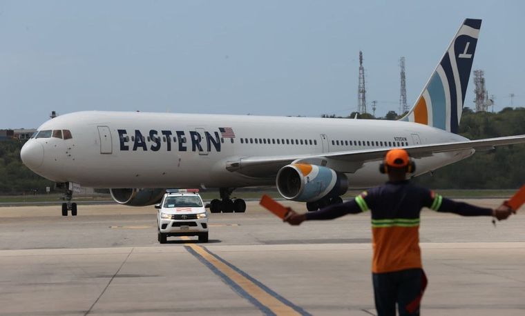 El avión con los migrantes repatriados de Venezuela.&nbsp;