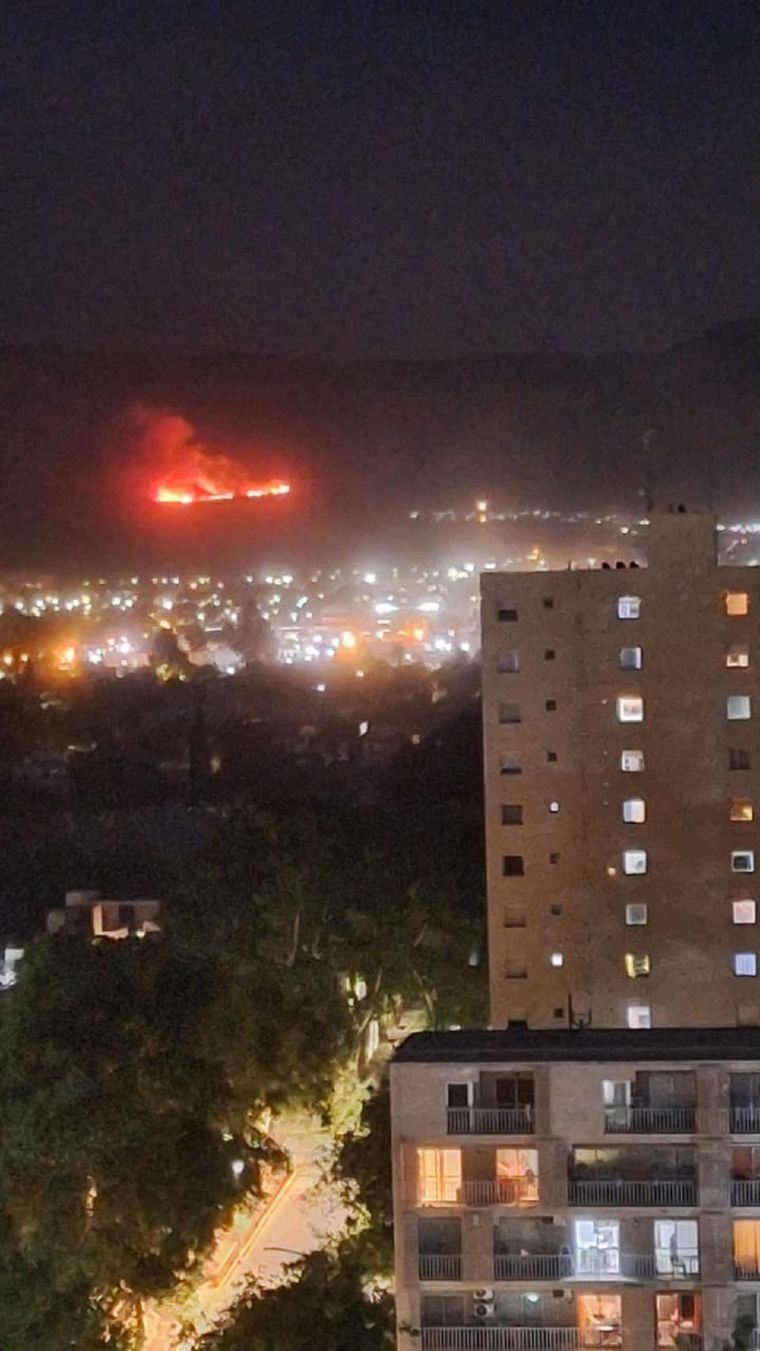 Incendio en la zona del Cerro de la Gloria Foto: MDZ