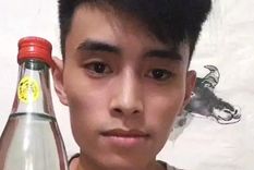 El joven ingirió un litro de licor tradicional baijiu de alta gradación en veinte segundos Foto: Twitter