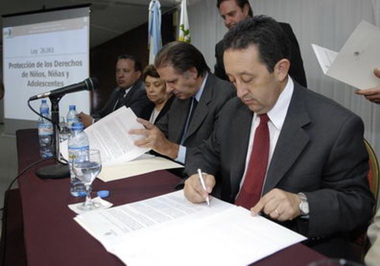 Jaque presidió hoy la firma del convenio entre el Poder Judicial y el Ejecutivo para la aplicación de la ley Foto: Marcelo Ruiz / MDZ
