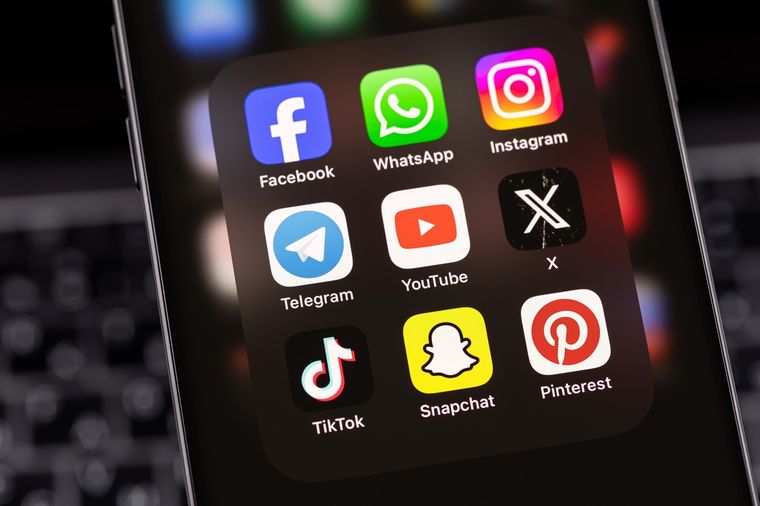 Usuarios de la red social X reportaron la caída del servicio cerca de las 16 horas (hora Argentina). Foto: Shutterstock