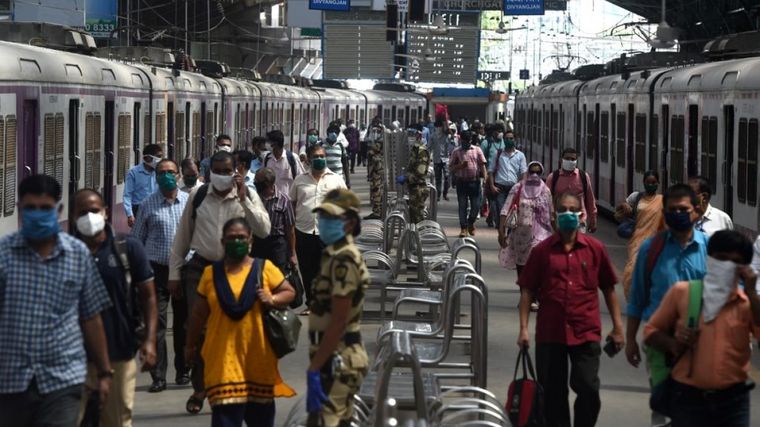 La población de India se equipara con la de todo África y supera ampliamente al resto de los continentes.