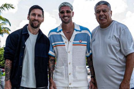 Lionel Messi, Rodrigo De Paul y Claudio Tapia, juntos, como cada vez que se reúne la Selección argentina. Lionel Messi, Rodrigo De Paul y Claudio Tapia, juntos, como cada vez que se reúne la Selección argentina.